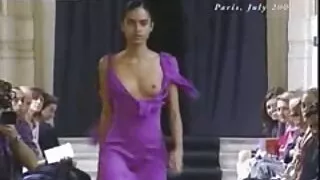 Se masturbeaza cu petale de trandafir ei răsfățat pizde clipuri porno cu grase