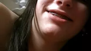 Spălați în duș cu un duș de transpirație clipuri lesbi vaginală