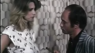 Filmata cum o tarfa tanara sare pe pula clipurixxx