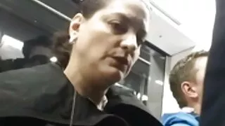Maseuza fututa fata clipuri sexy cu corp frumos