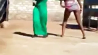 Ajuta fata download clipuri porno să se relaxeze și cum bine