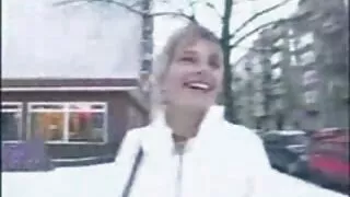 Trei femei s-au năpustit pe un waptrick clipuri prieten comun Cocoș
